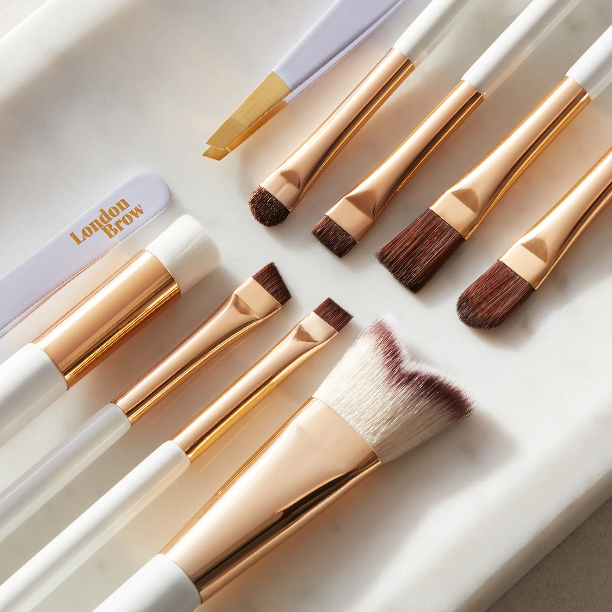 Professional MUA #8 Flat Square Brow Sculpting Brush