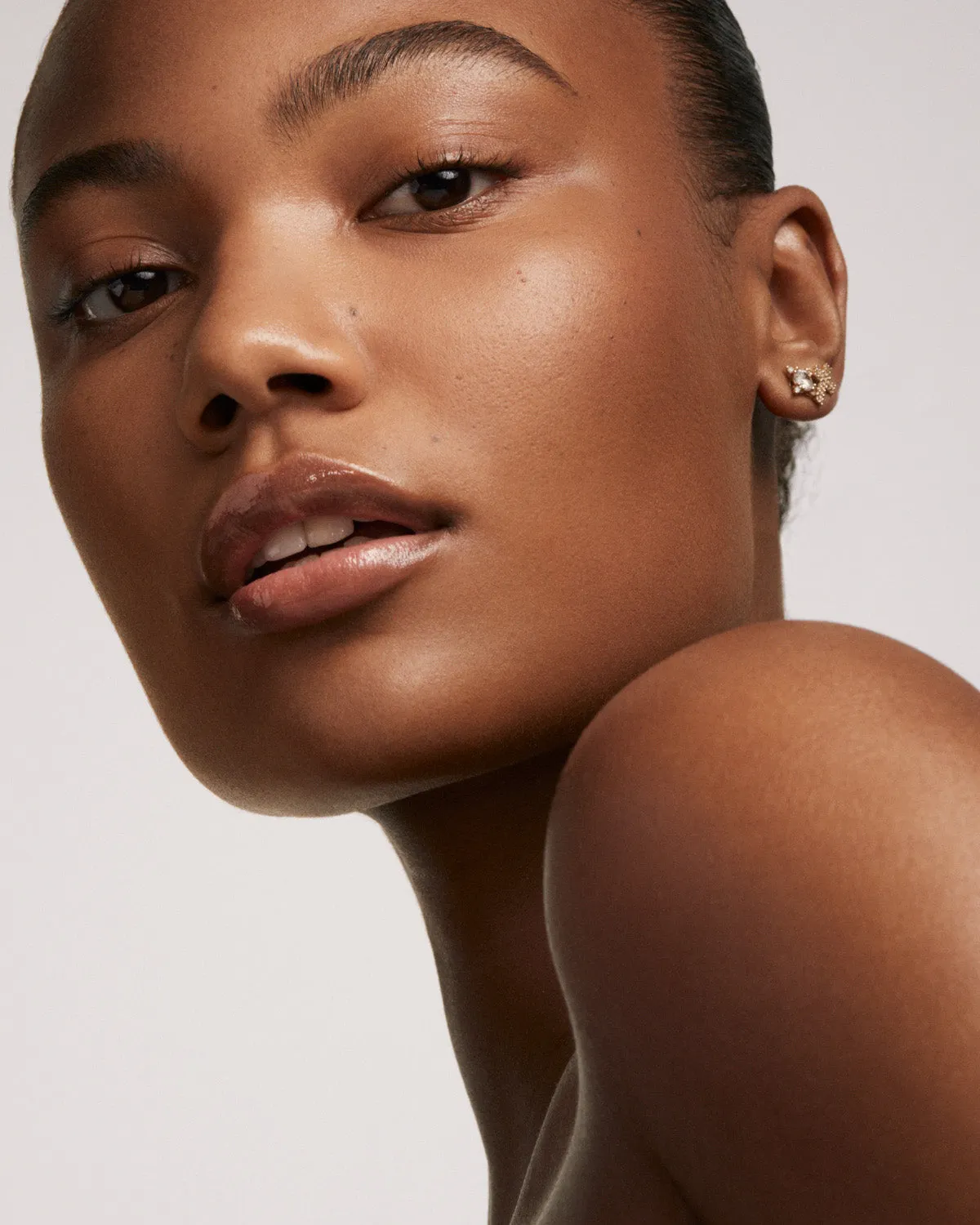 Soft Matte Complexion Essentials With Brush
