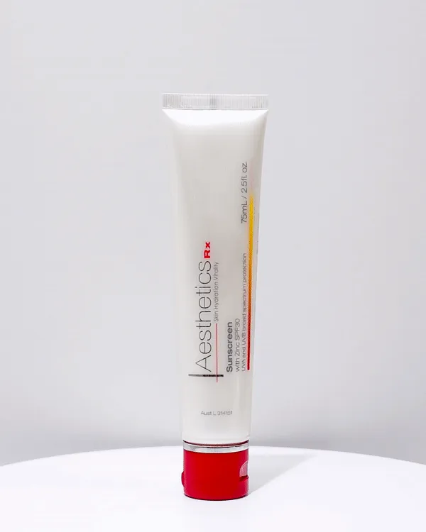 Tinted Water-Resistant Sunscreen with Zinc SPF50 